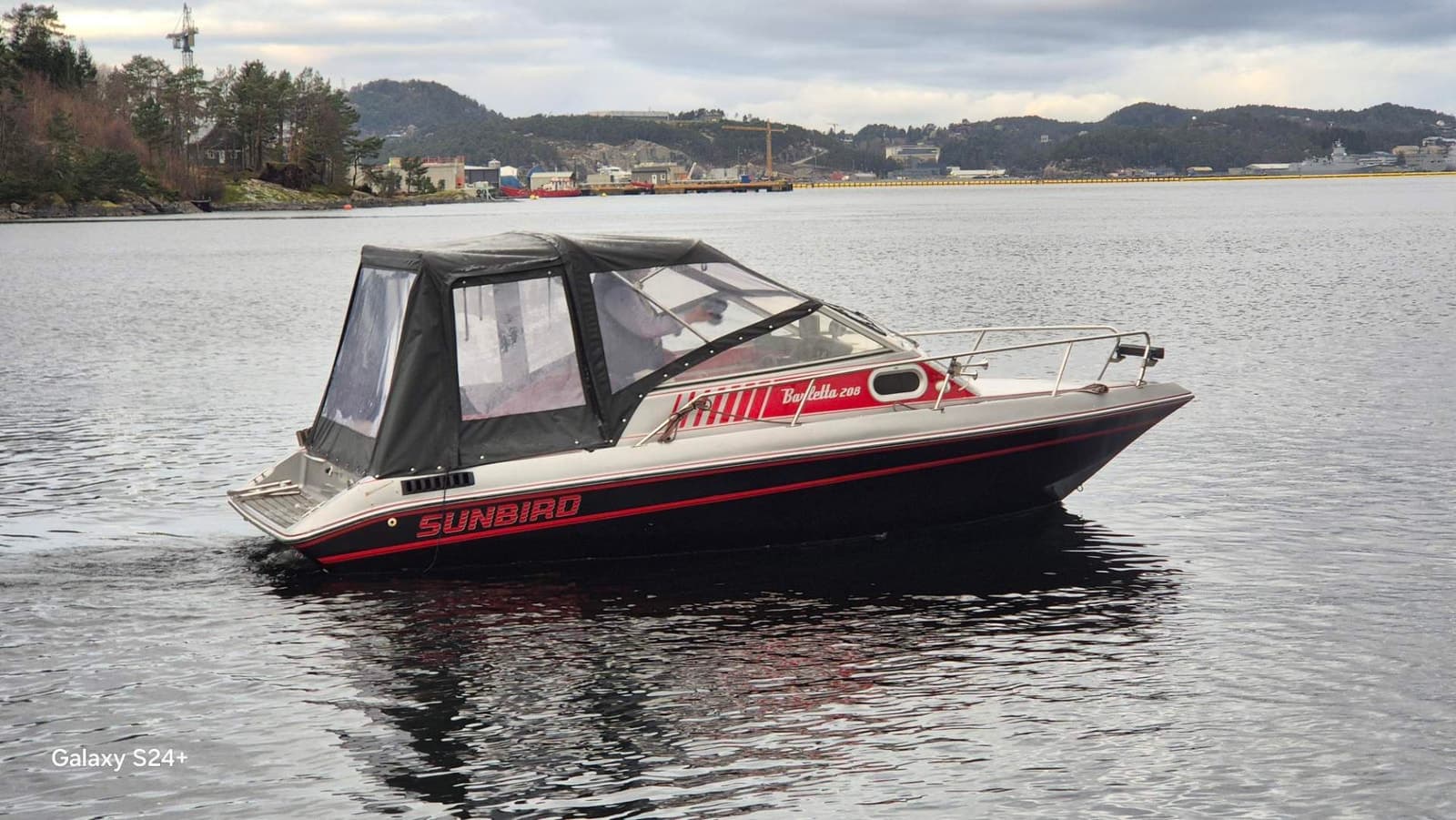 Sunbird Barletta 208, m/ OMC Cobra 4,3 175 HK