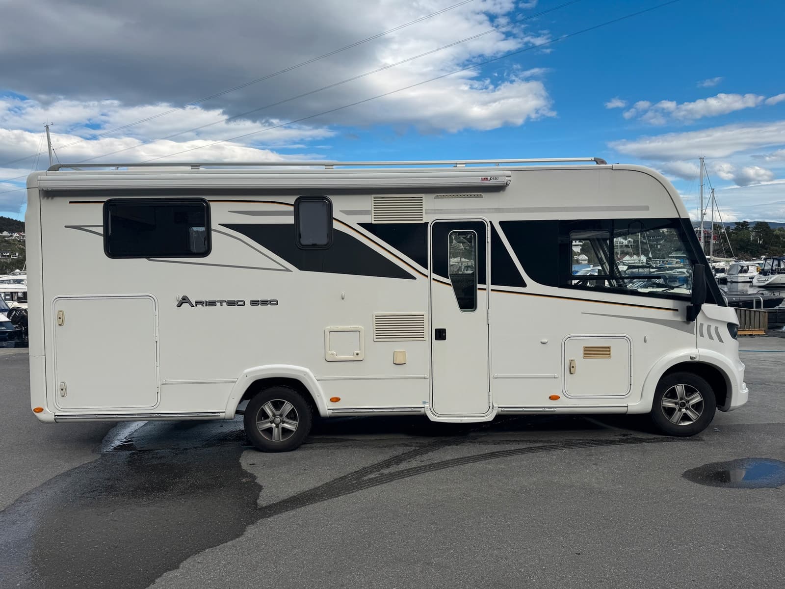Benimar Aristeo 660 | Rentekampanje 1,99% i 3 år | 3674,- pr mnd | Solcelle | AC i bodel | S+V | Garanti - thumbnail 3