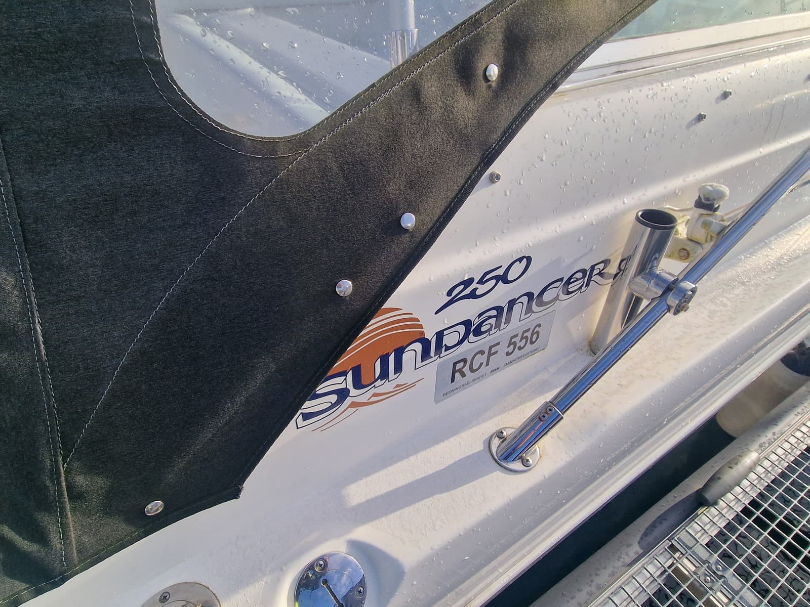 BM-125 Sea Ray 250DA m/Mercruiser 4.2 disel 220 hk. Bravo 2 Hekk aggregat - thumbnail 22