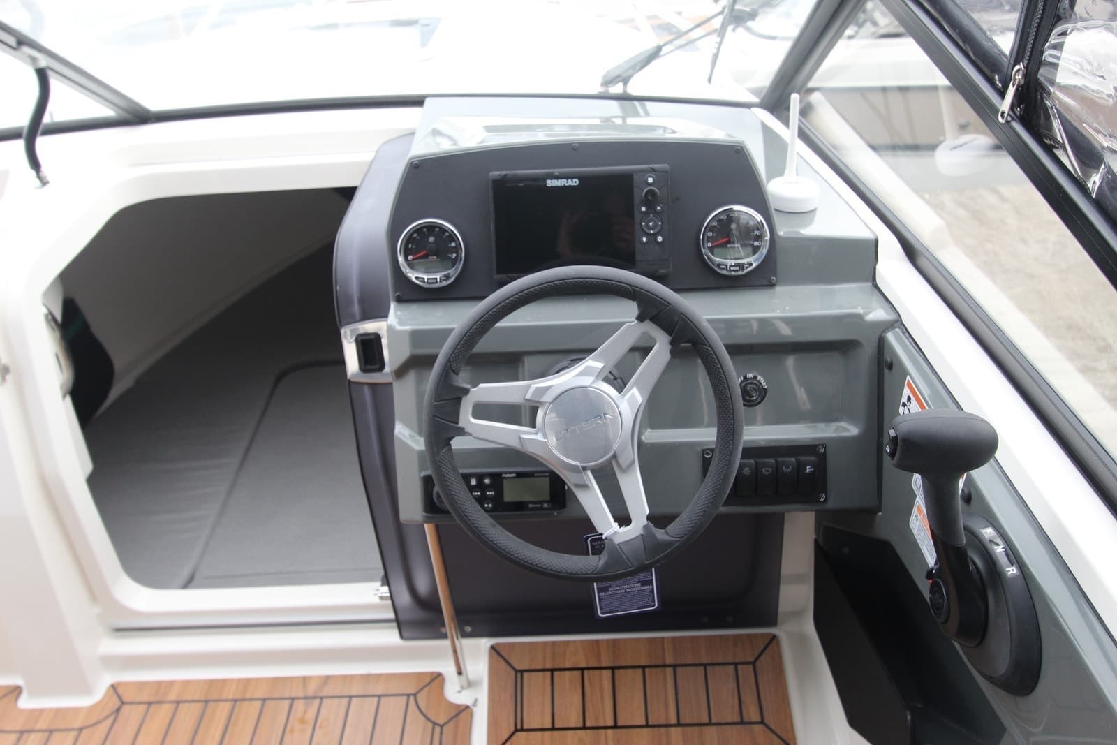 Rentekampanje 1,99% i 3 år (3.235,-) Demo båt – Uttern D59 M/ F115 EXLPT CT EFI - thumbnail 38