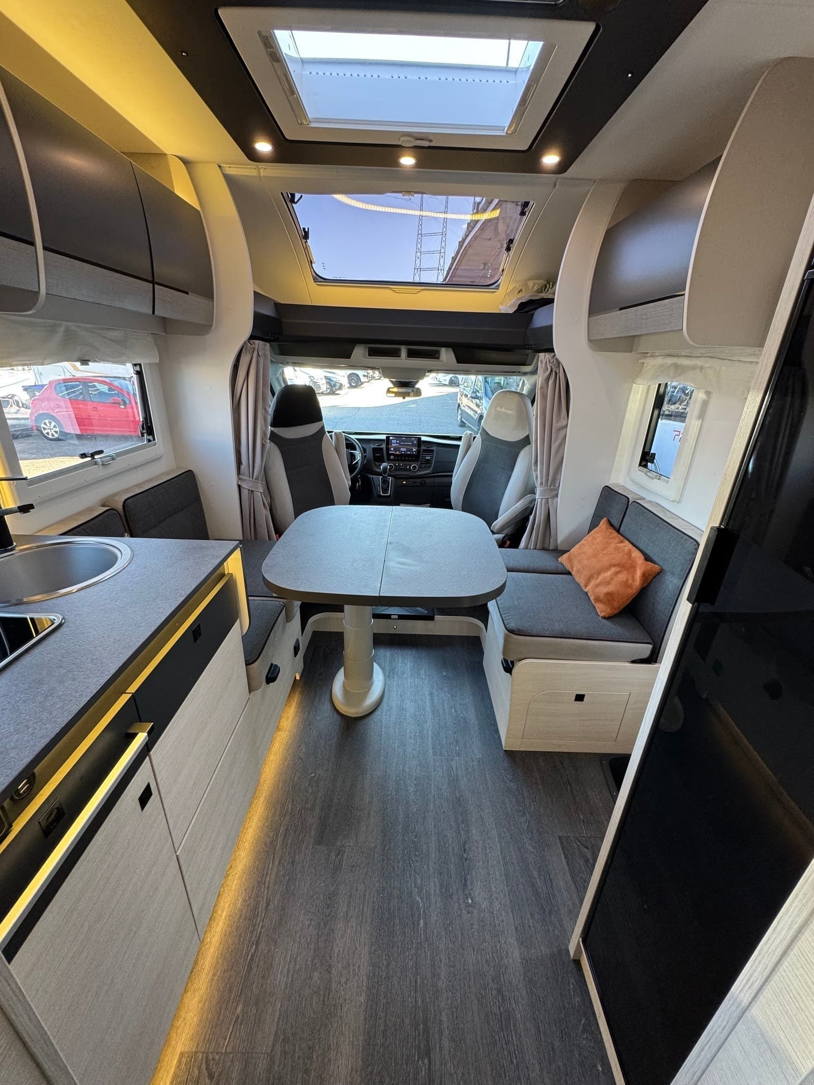 Challenger 337 GA | Rentekampanje 1,99% i 3 år! (Terminbeløp 5137,- pr mnd) | Automat | Solcelle - thumbnail 8