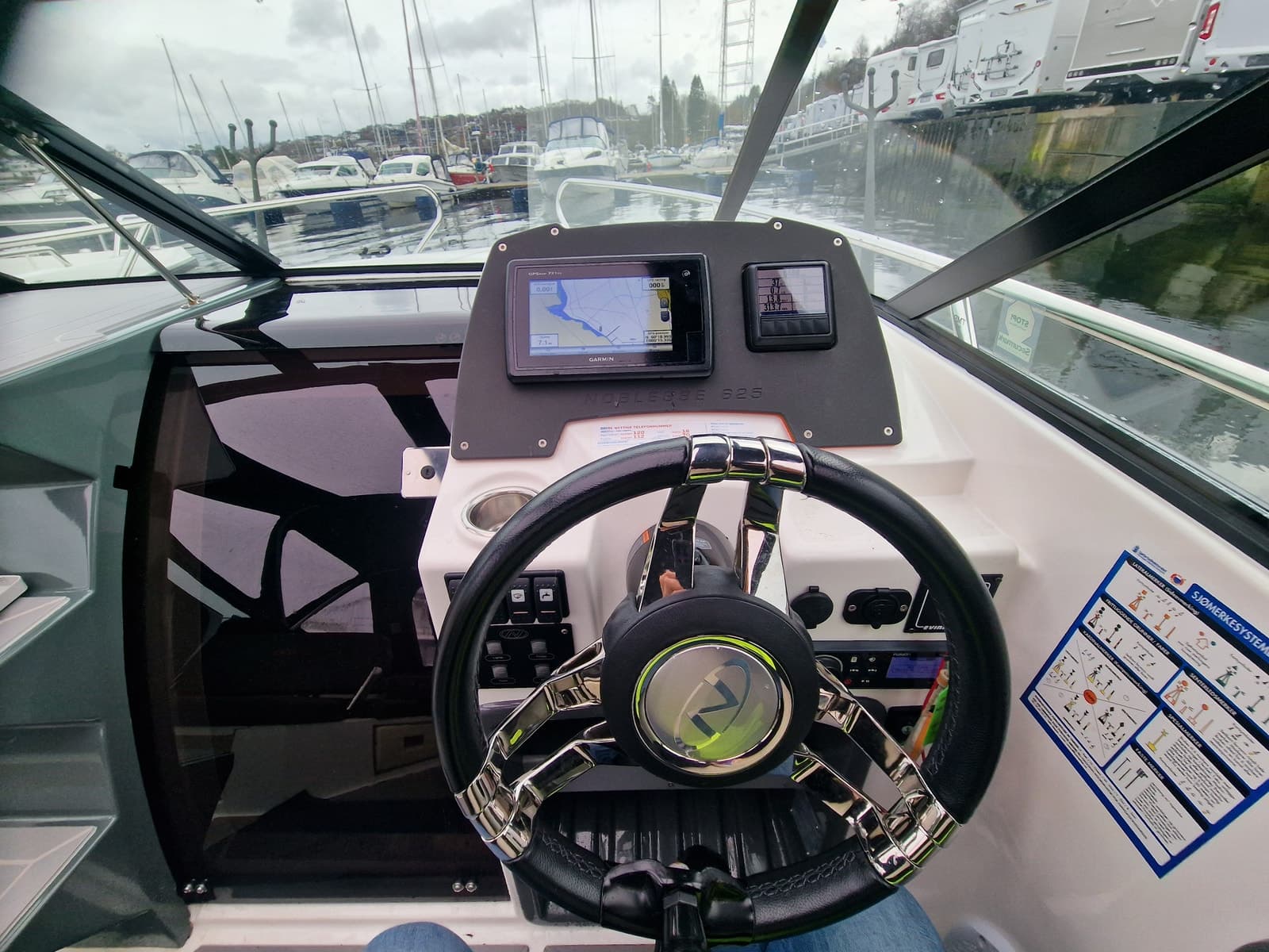 BM-131 Nordkapp Noblesse 625 -Evinrude 150 hk. 2017 Klar til bruk. - thumbnail 21