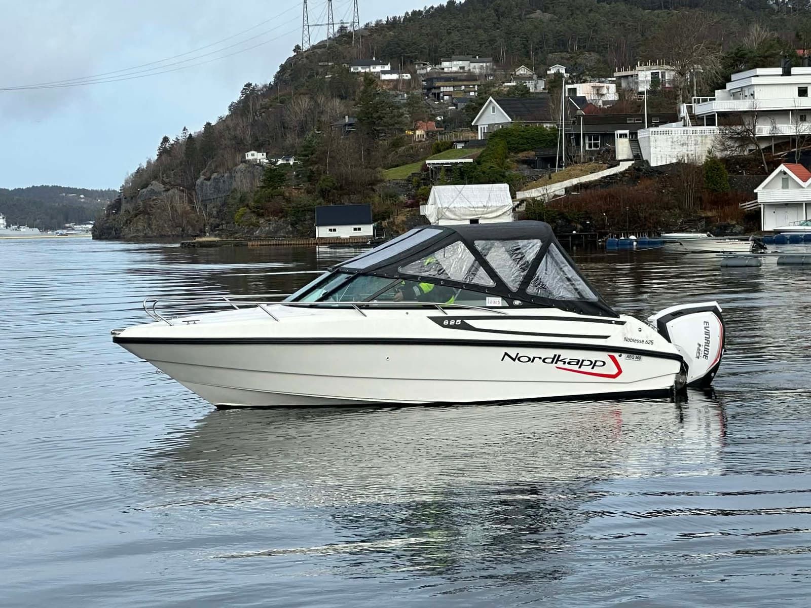 BM-131 Nordkapp Noblesse 625 -Evinrude 150 hk. 2017 Klar til bruk. - thumbnail 5
