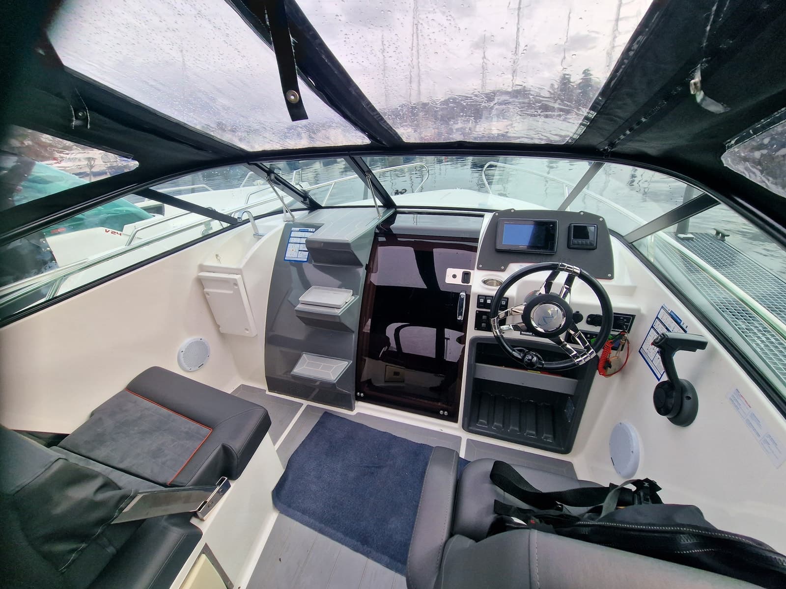 BM-131 Nordkapp Noblesse 625 -Evinrude 150 hk. 2017 Klar til bruk. - thumbnail 11