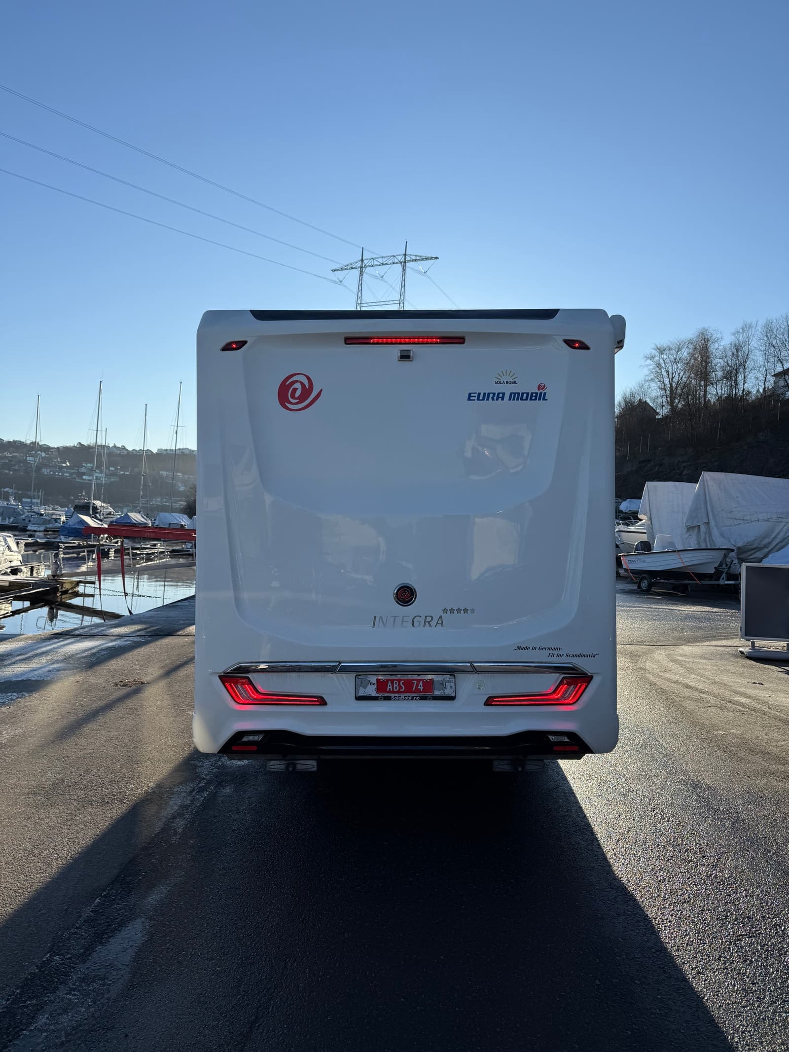 Eura Mobil Rentekampanje 1,99% i 3 år! | 6792,- pr mnd | 760 EB | 3 akslet | Inverter | 2 x lithium | 2 x solcelle - thumbnail 22