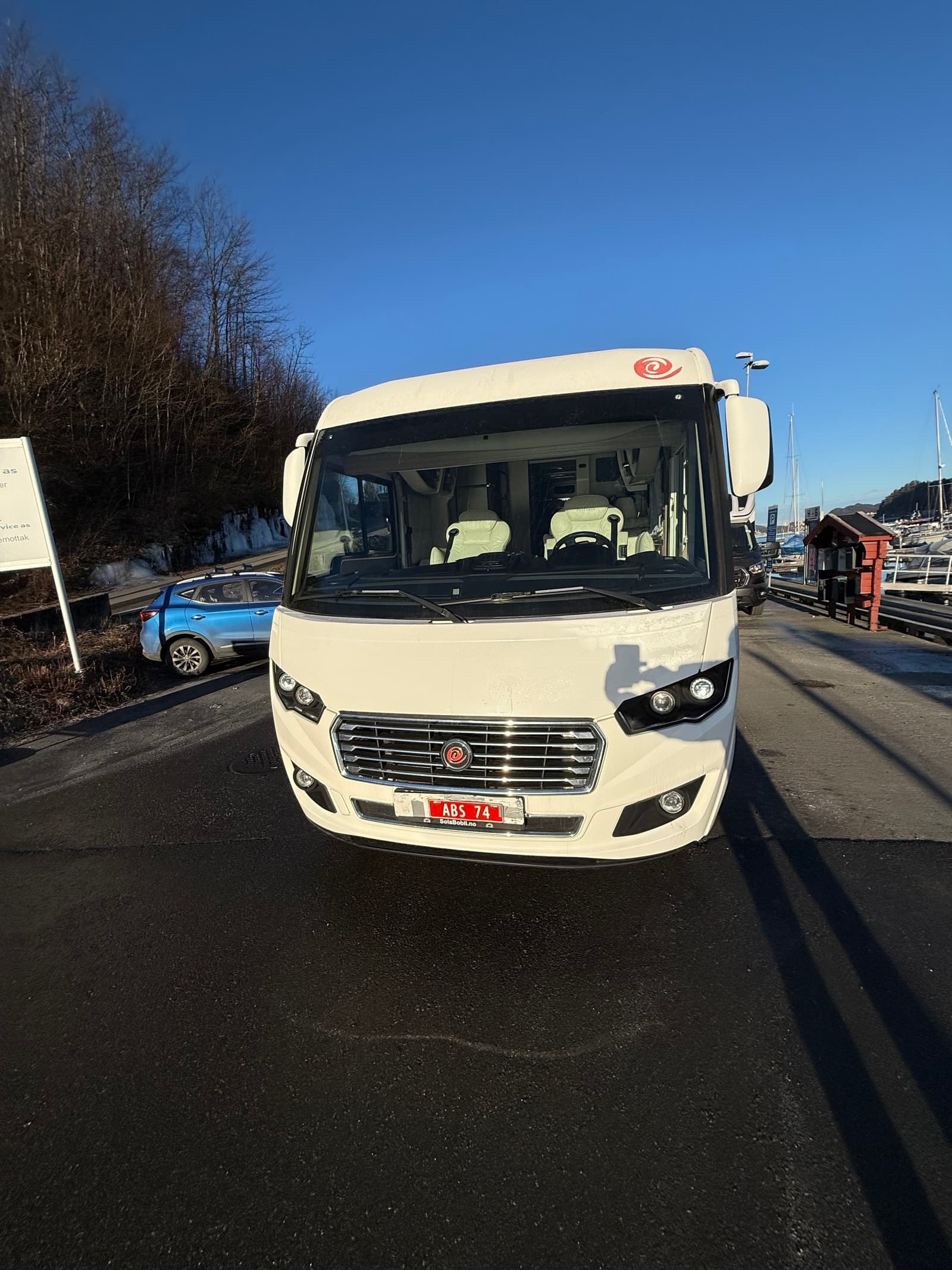 Eura Mobil Rentekampanje 1,99% i 3 år! | 6792,- pr mnd | 760 EB | 3 akslet | Inverter | 2 x lithium | 2 x solcelle - thumbnail 5
