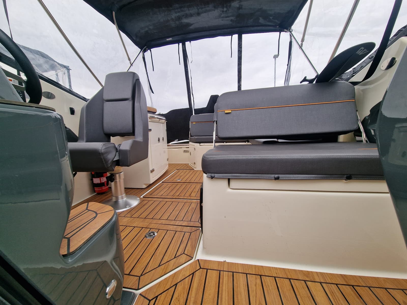 BM-136 UTTERN D70 m/ V6 200 HK Mercury-Klar til bruk !!! - thumbnail 19