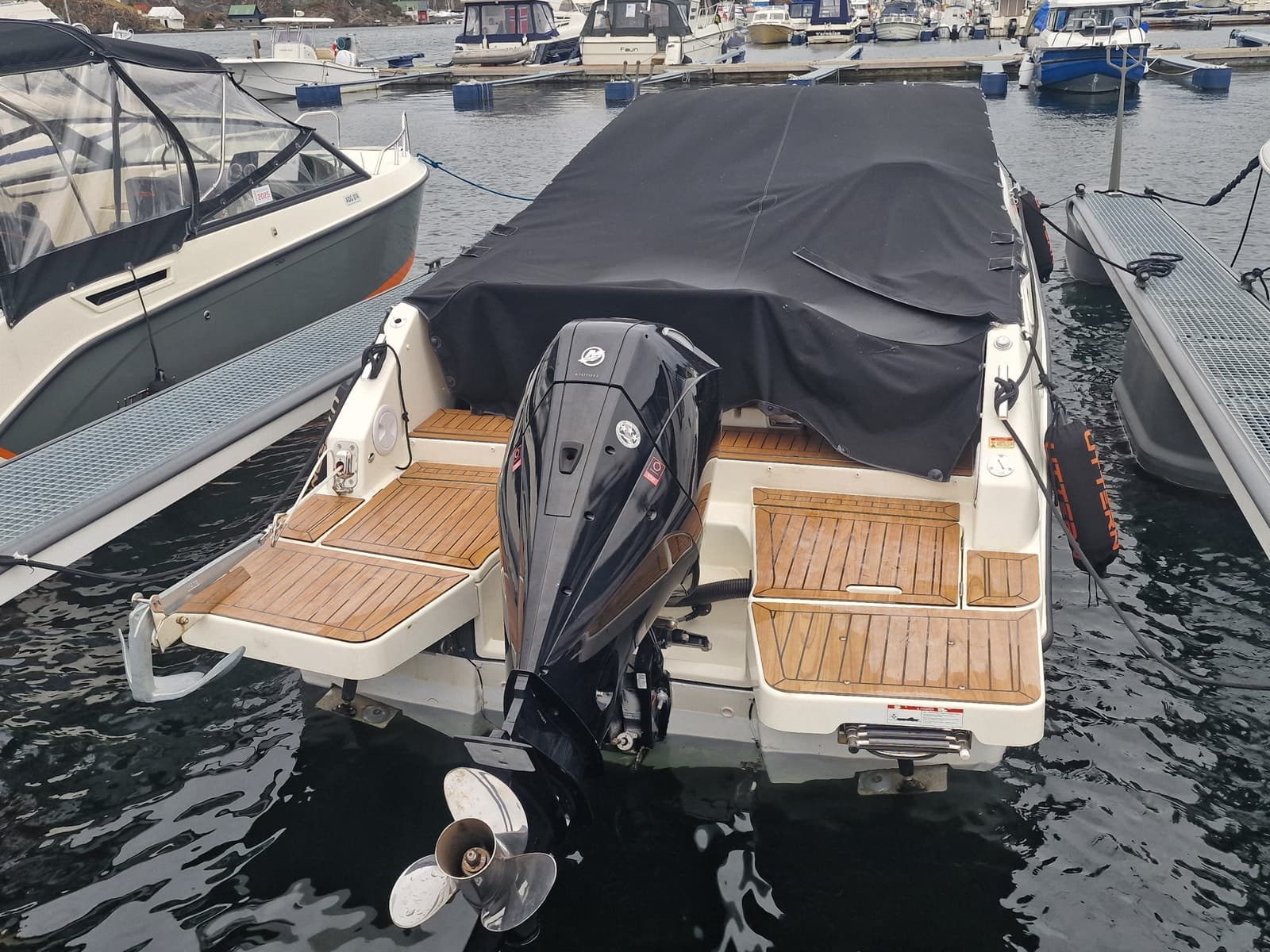 BM-136 UTTERN D70 m/ V6 200 HK Mercury-Klar til bruk !!! - thumbnail 45