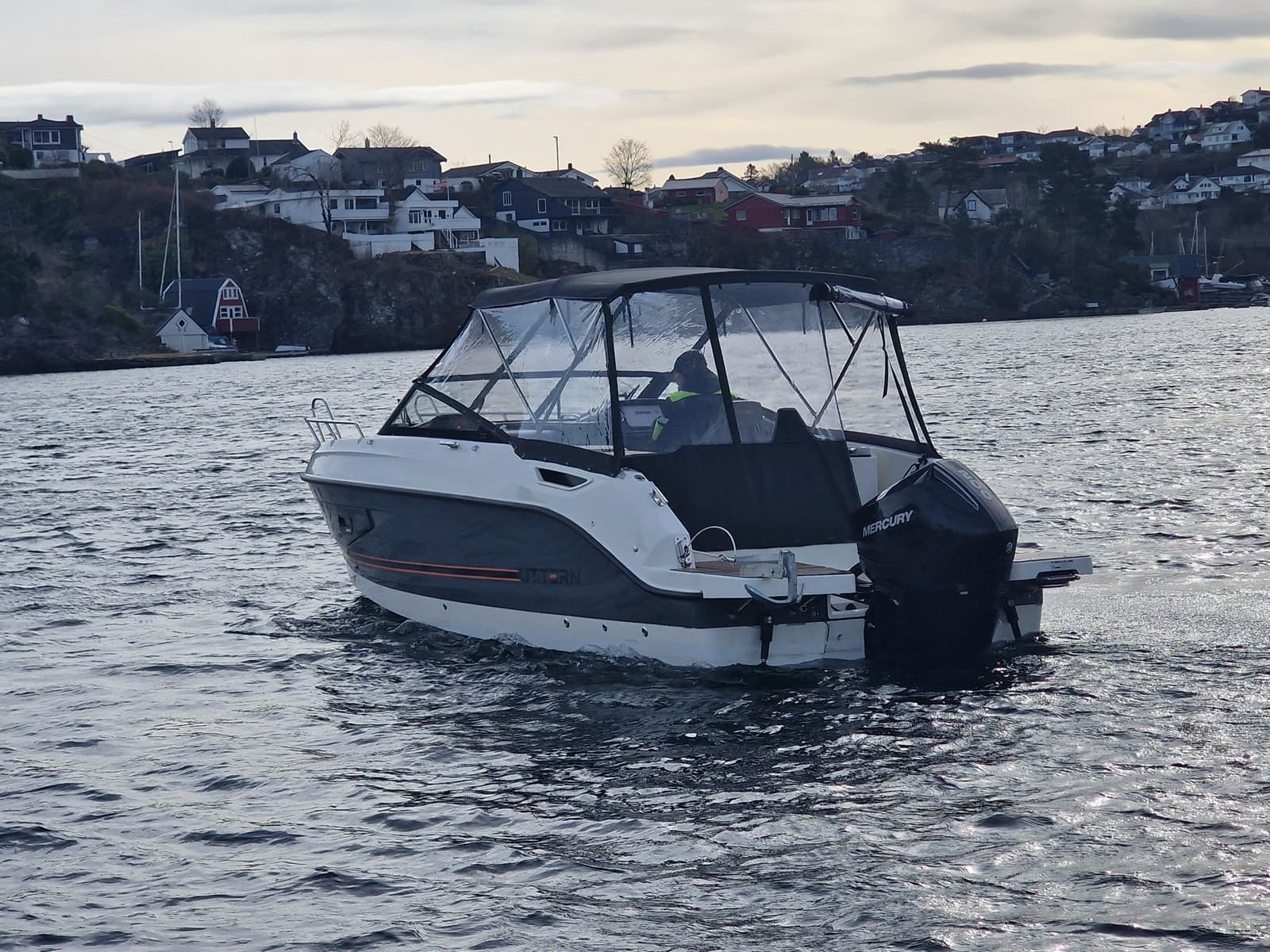 BM-136 UTTERN D70 m/ V6 200 HK Mercury-Klar til bruk !!! - thumbnail 35