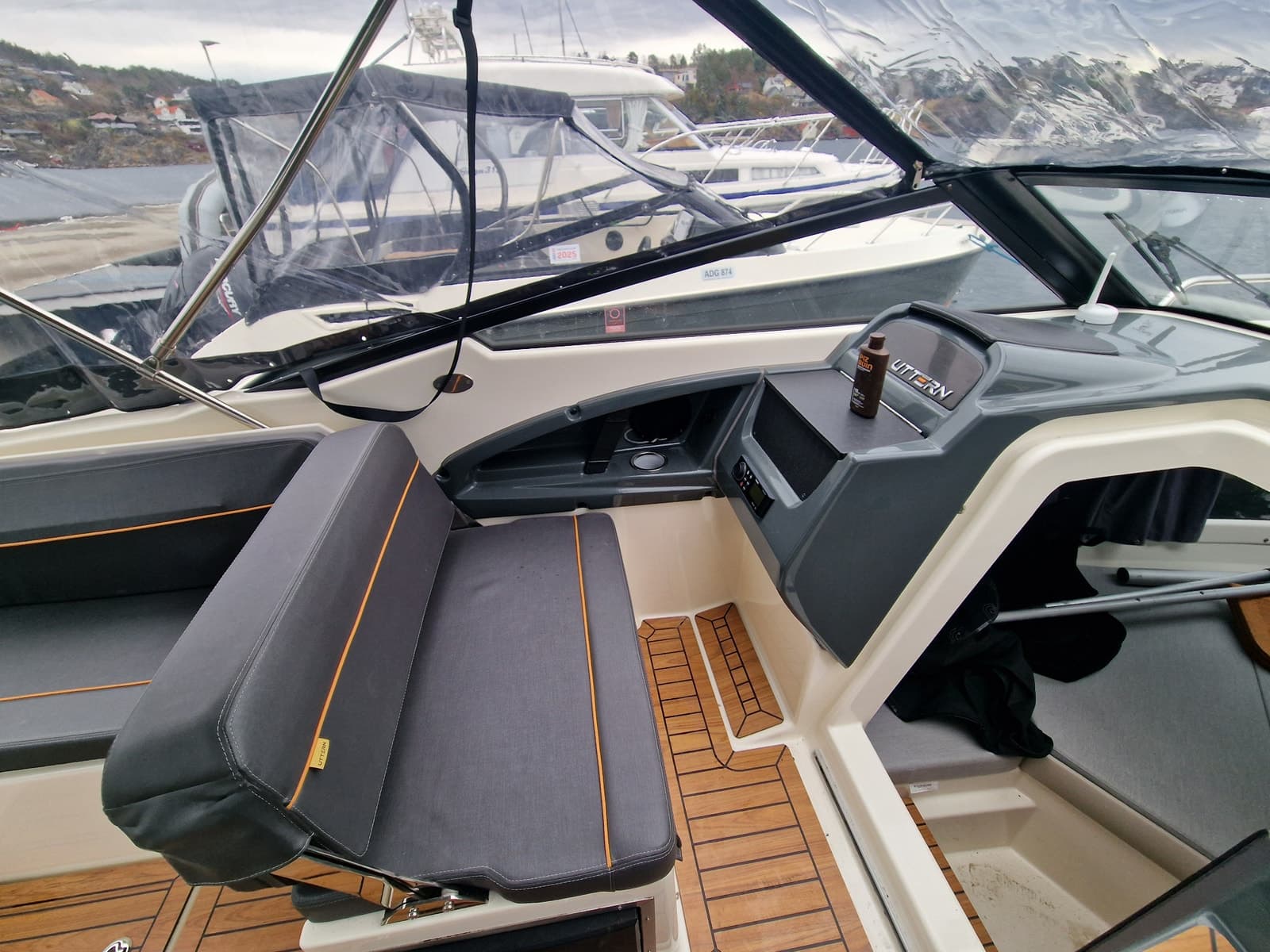 BM-136 UTTERN D70 m/ V6 200 HK Mercury-Klar til bruk !!! - thumbnail 17