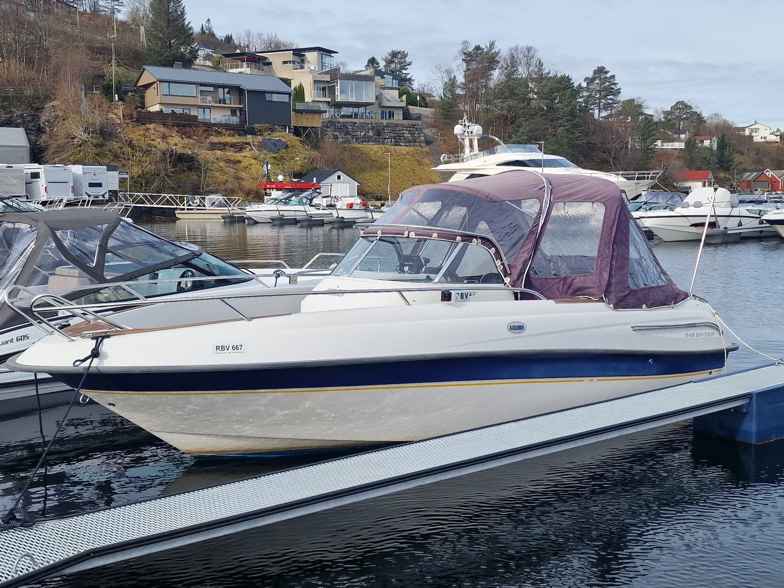 BM-140 Askeladden 645 Spider. Mercruiser 1,7 dti, klar for sesongen.