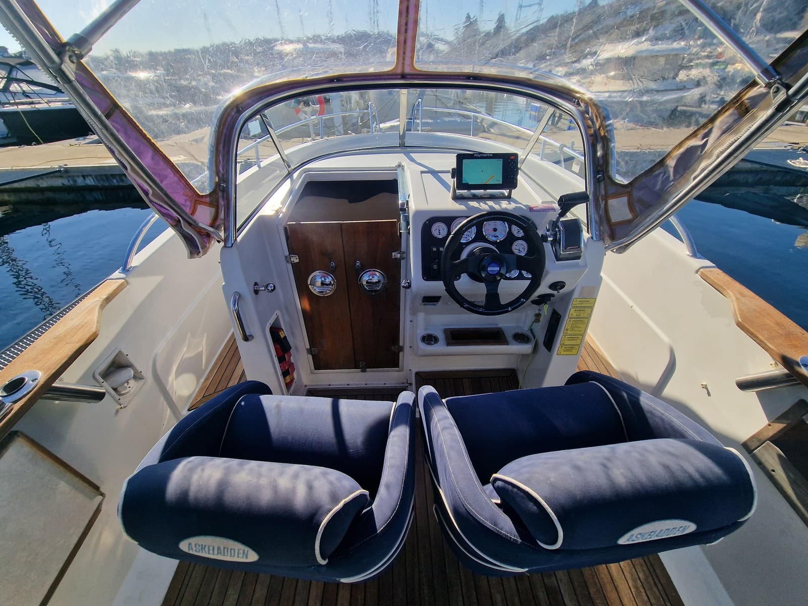 BM-140 Askeladden 645 Spider. Mercruiser 1,7 dti, klar for sesongen. - thumbnail 18