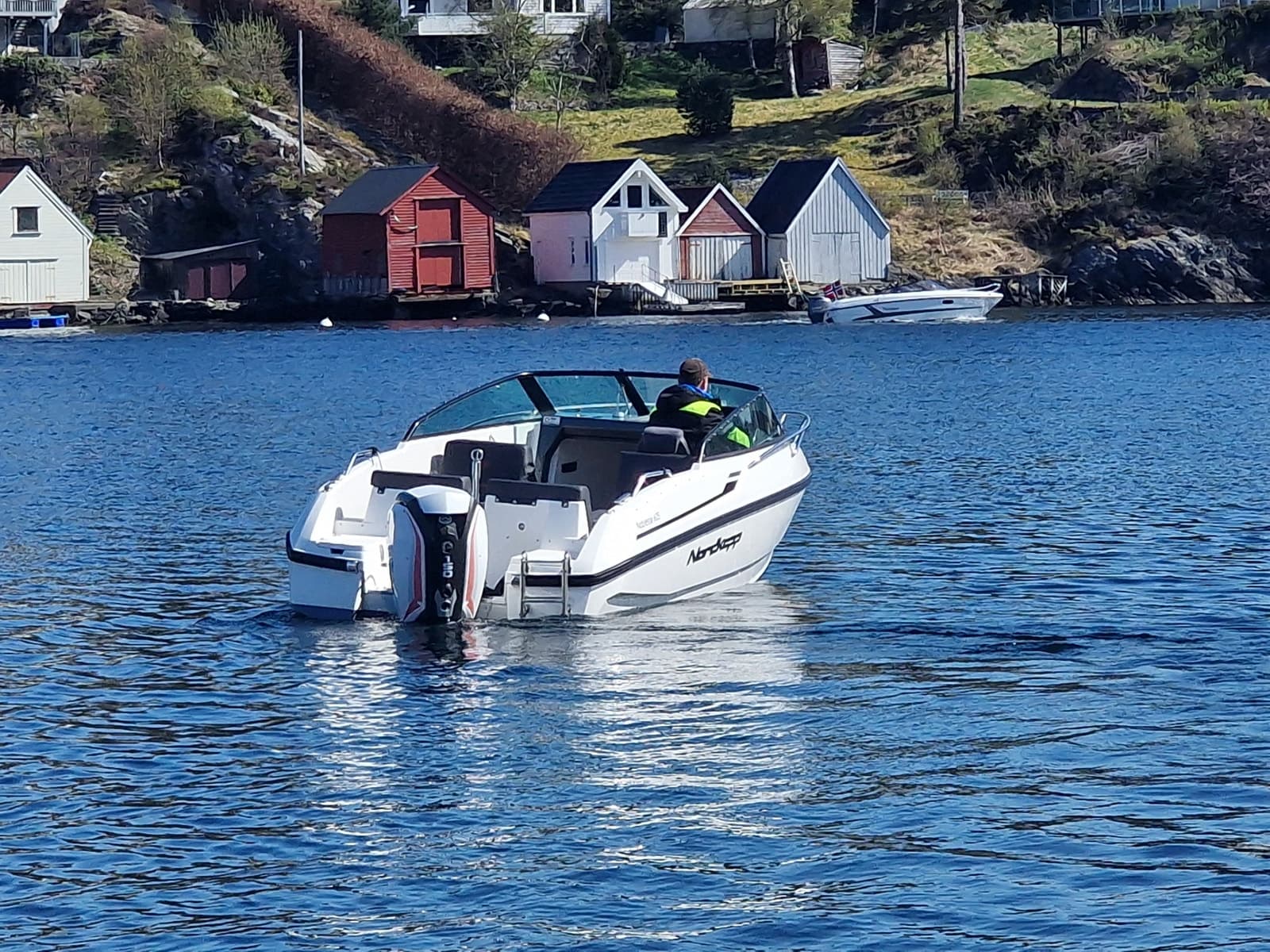 BM-142 Nordkapp 605 Noblesse-Eivinrude 150 hk. Klargjort for sesongen. - thumbnail 21
