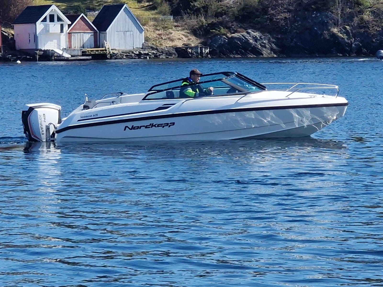 BM-142 Nordkapp 605 Noblesse-Eivinrude 150 hk. Klargjort for sesongen. - thumbnail 22