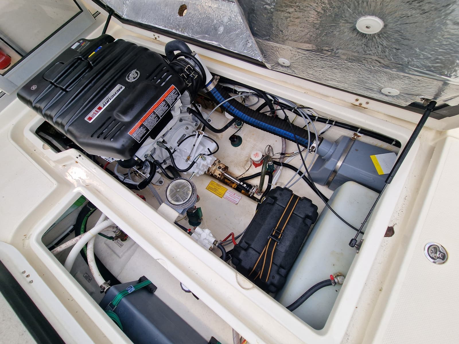 BM-152 Quicksilver Arvor 690 m helt ny Mercruiser 115 hk innenbords motor. - thumbnail 21