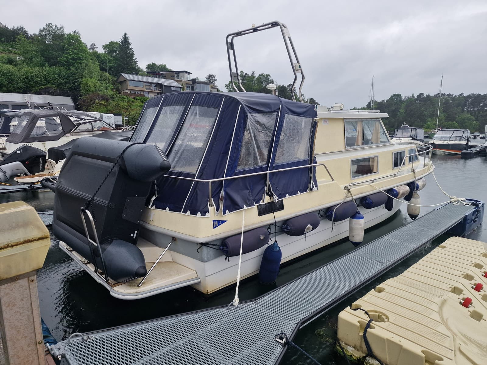 BM-156 MØREJET 30 -96 MODELL – MERCRUISER 4,2 TURBODIESEL 220 HK