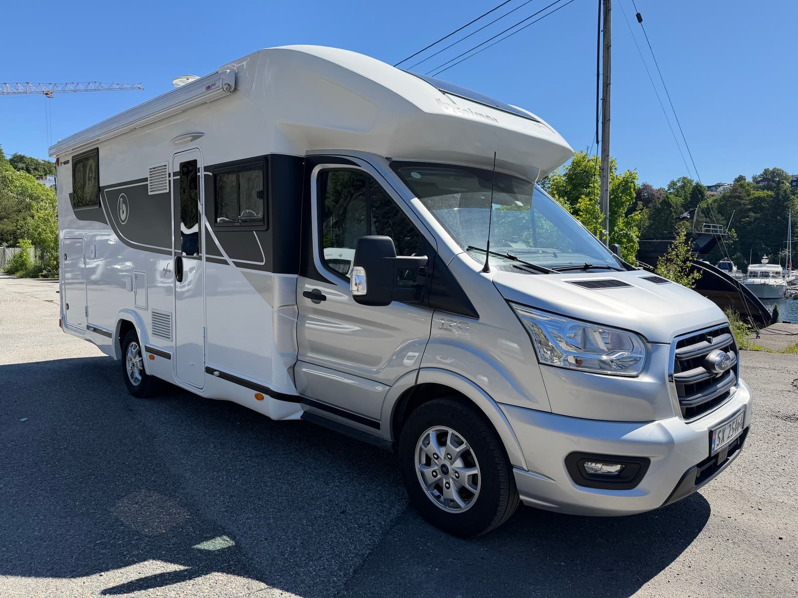 Benimar Tessoro 468 | 2 stk Lithium | 170HK | Solcelle | Stekeovn | Service