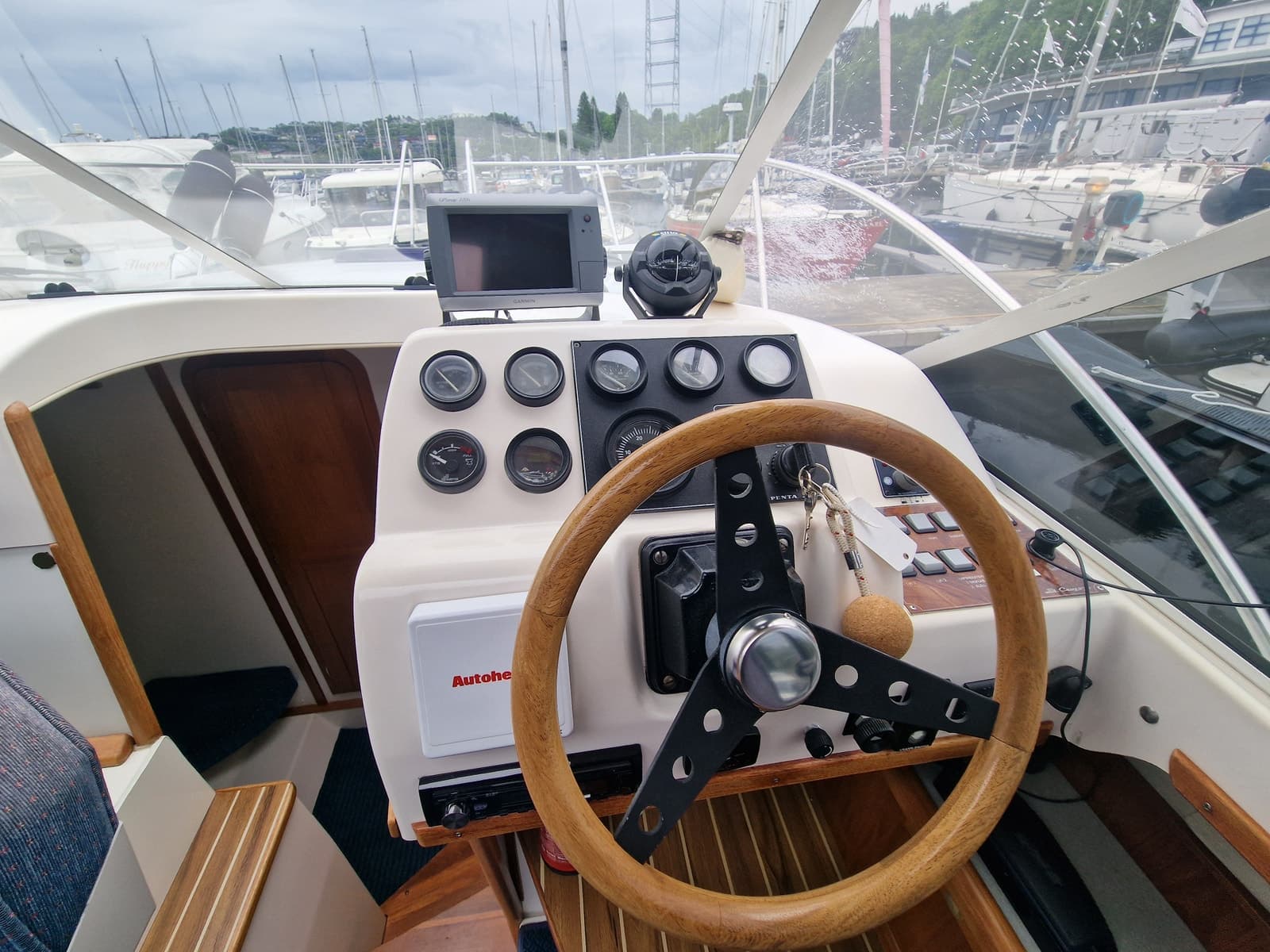 BM-161 VIKSUND 270 ST. CRUZ 1996 – VP KAD42 – SOLID NORSK KVALITETSBÅT. - thumbnail 10