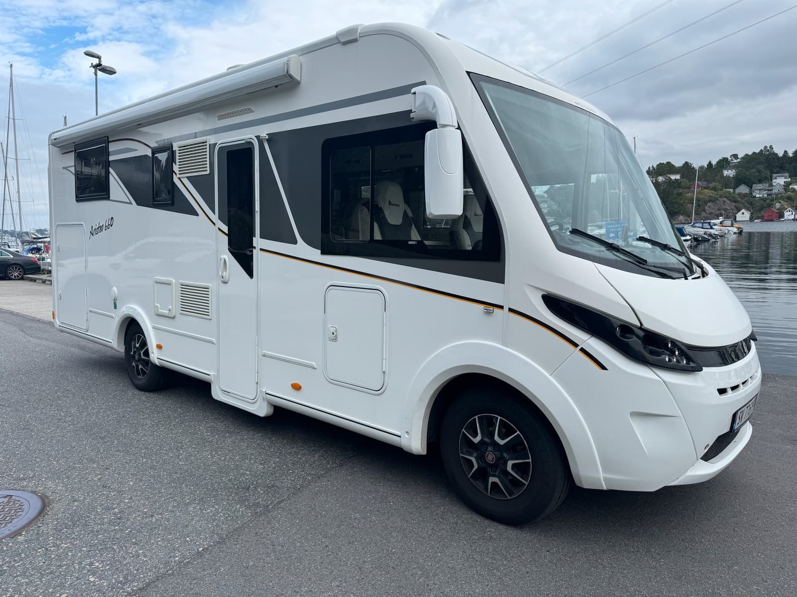 Benimar Aristeo 660 Luftfjæring | stekeovn | AC bodel |
