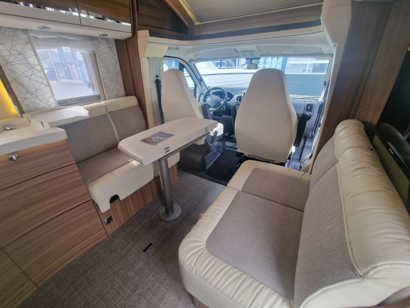 Eura Mobil PRS 720 QF - thumbnail 5