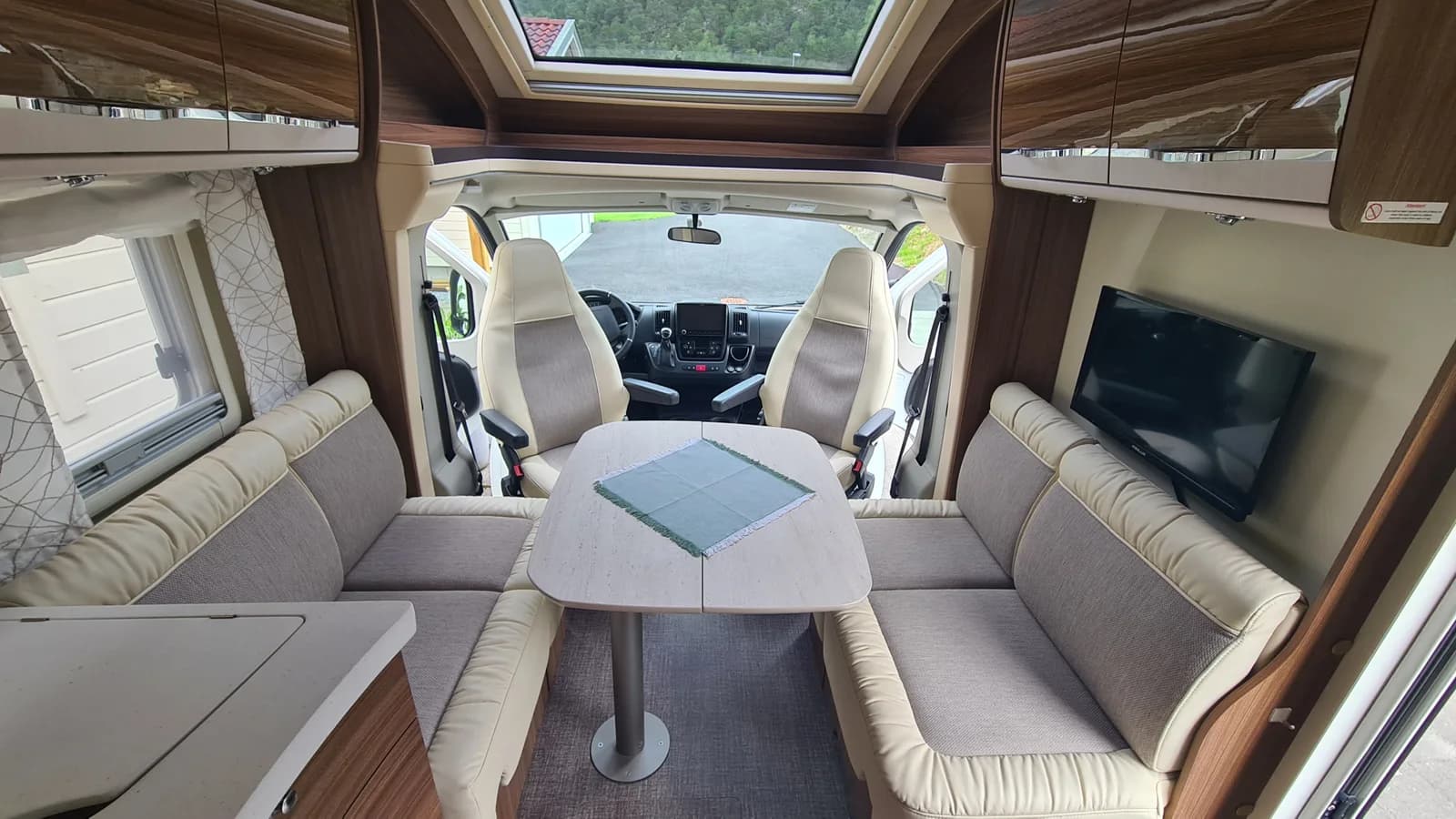 Eura Mobil PRS 720 QF - thumbnail 10