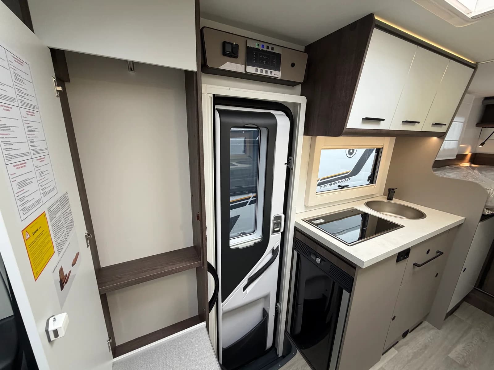 Benimar Yrteo 861 | 165 HK | Automat | Ad. Cruise | Solcelle ++ - thumbnail 12