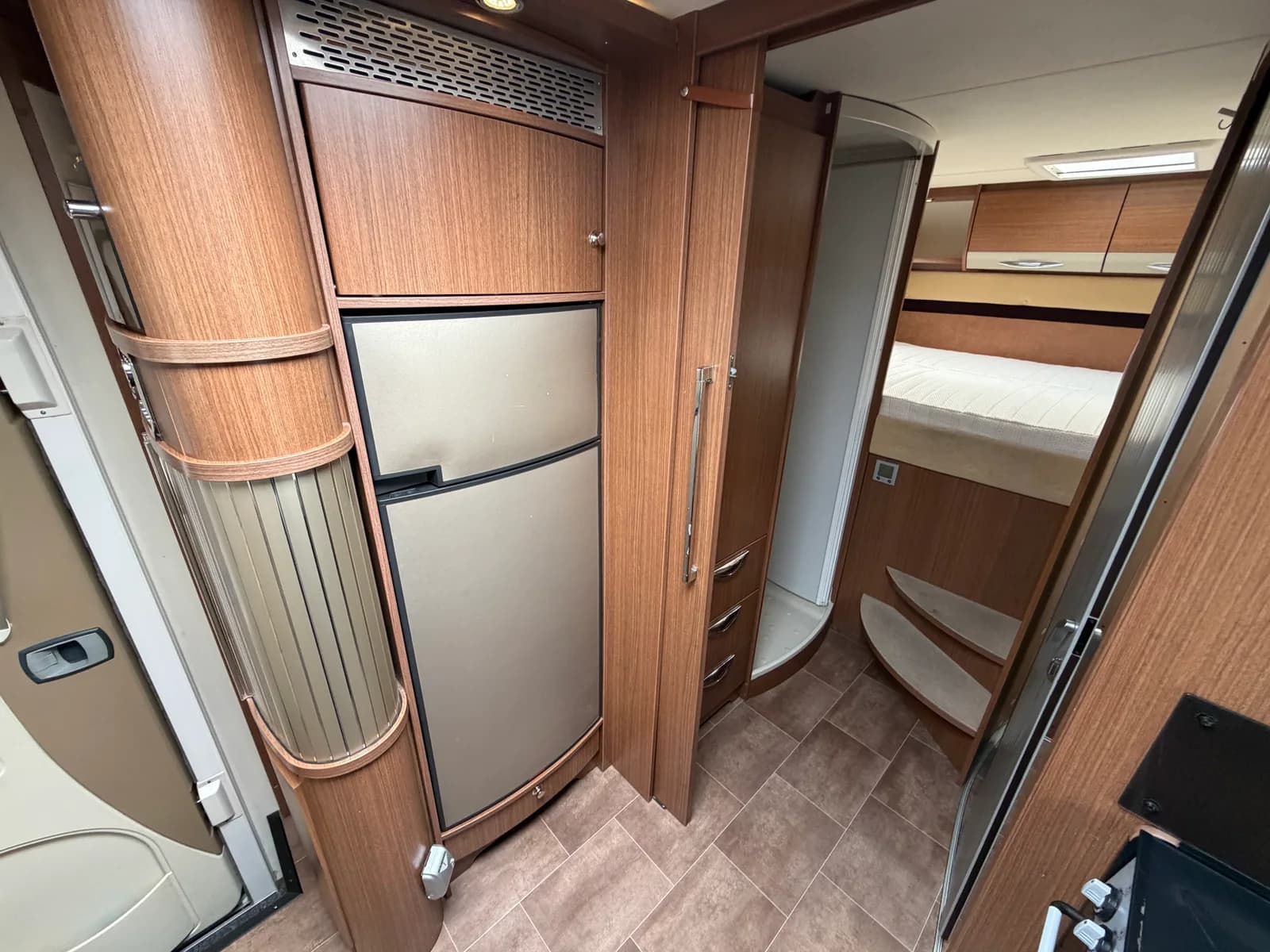 Bürstner Argos 747 | Reg for 6 | 3,0L | ALDE - thumbnail 16