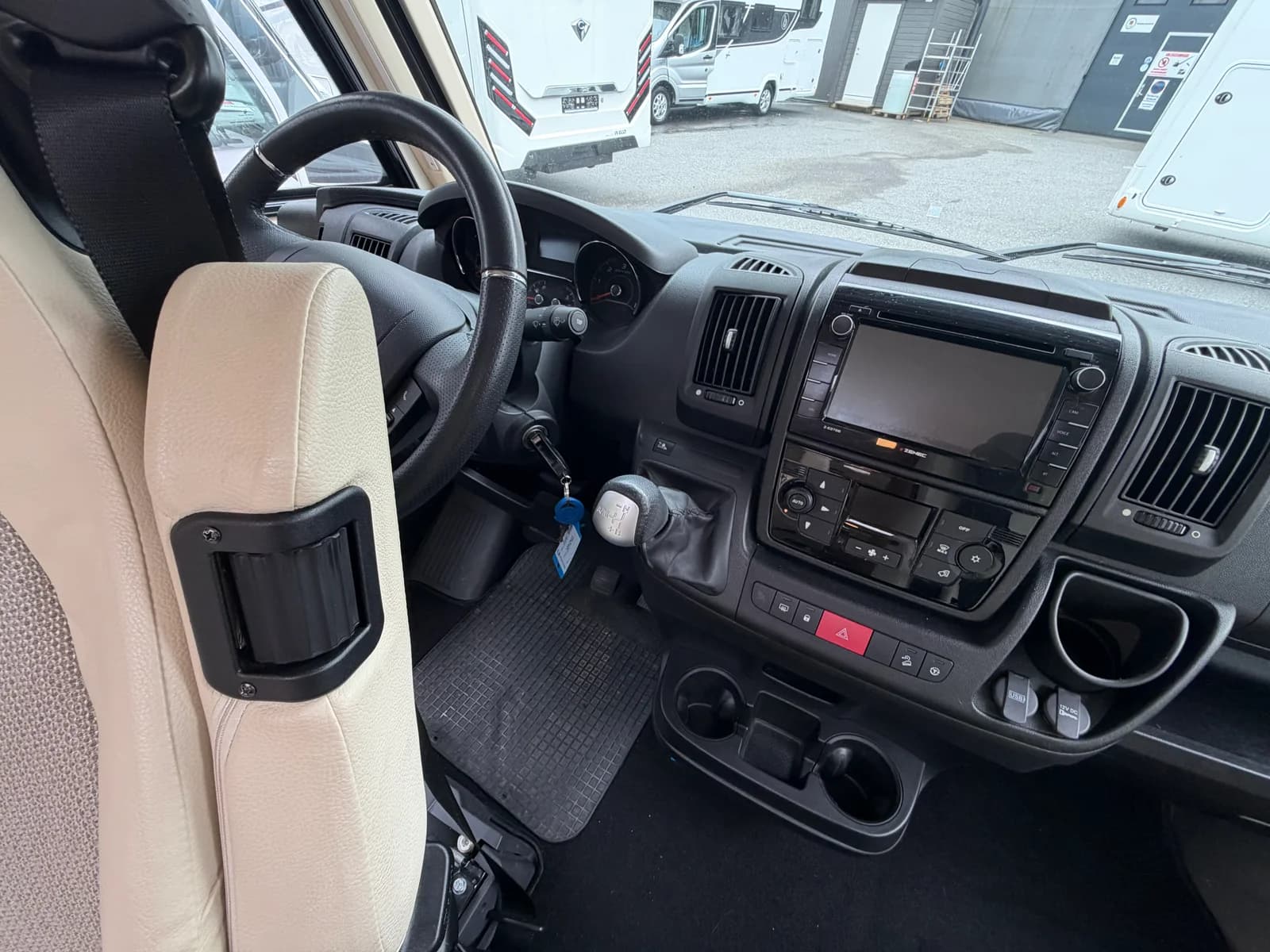 Eura Mobil Integra Line 720 EB | Solcelle | Automat | Garanti - thumbnail 16