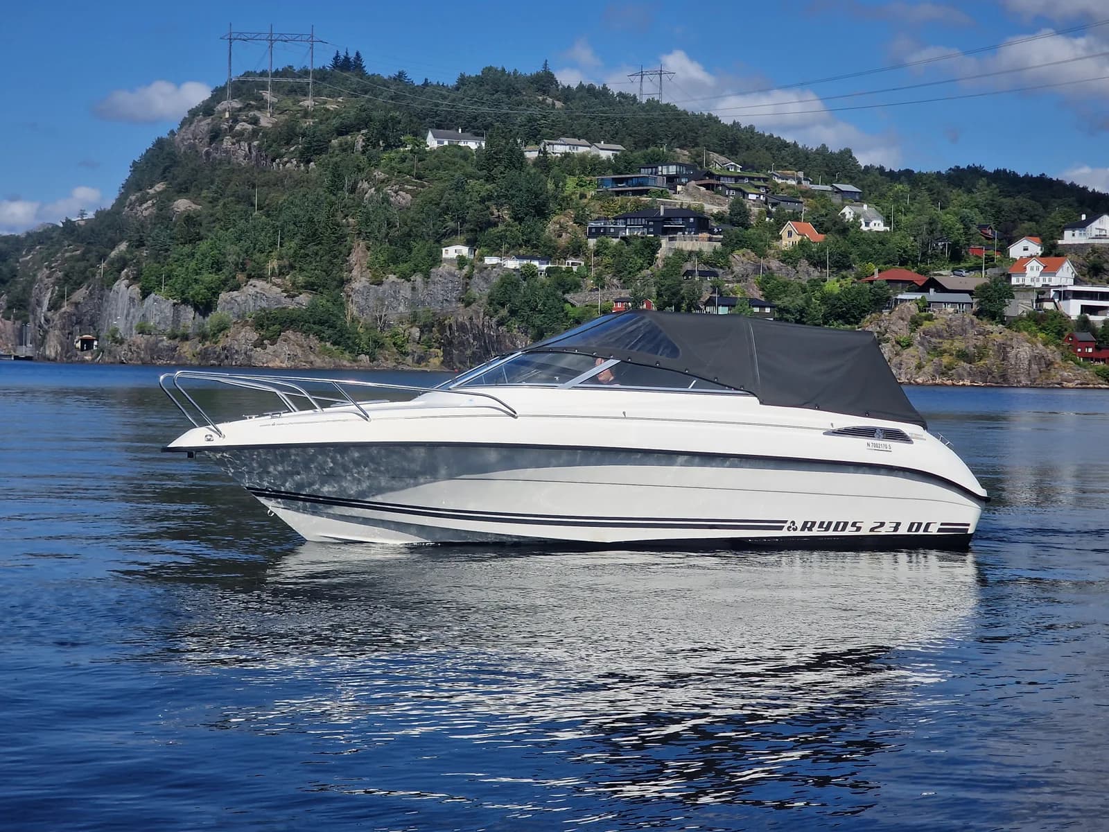 BM-175 Meget flott og godt utstyrt Ryds – Cummins diesel på 170 hk.