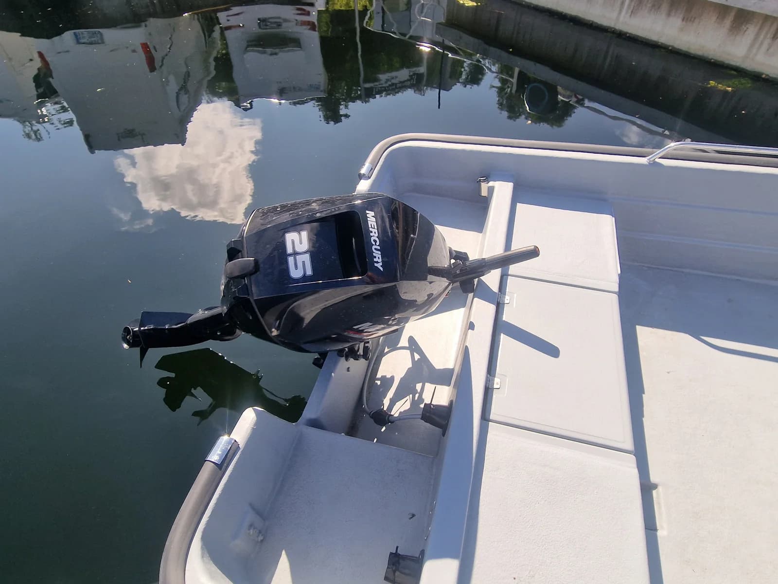BM-176 Sting 470 Pro – 2024-modell – Mercury 25 hk – Lite brukt - thumbnail 7