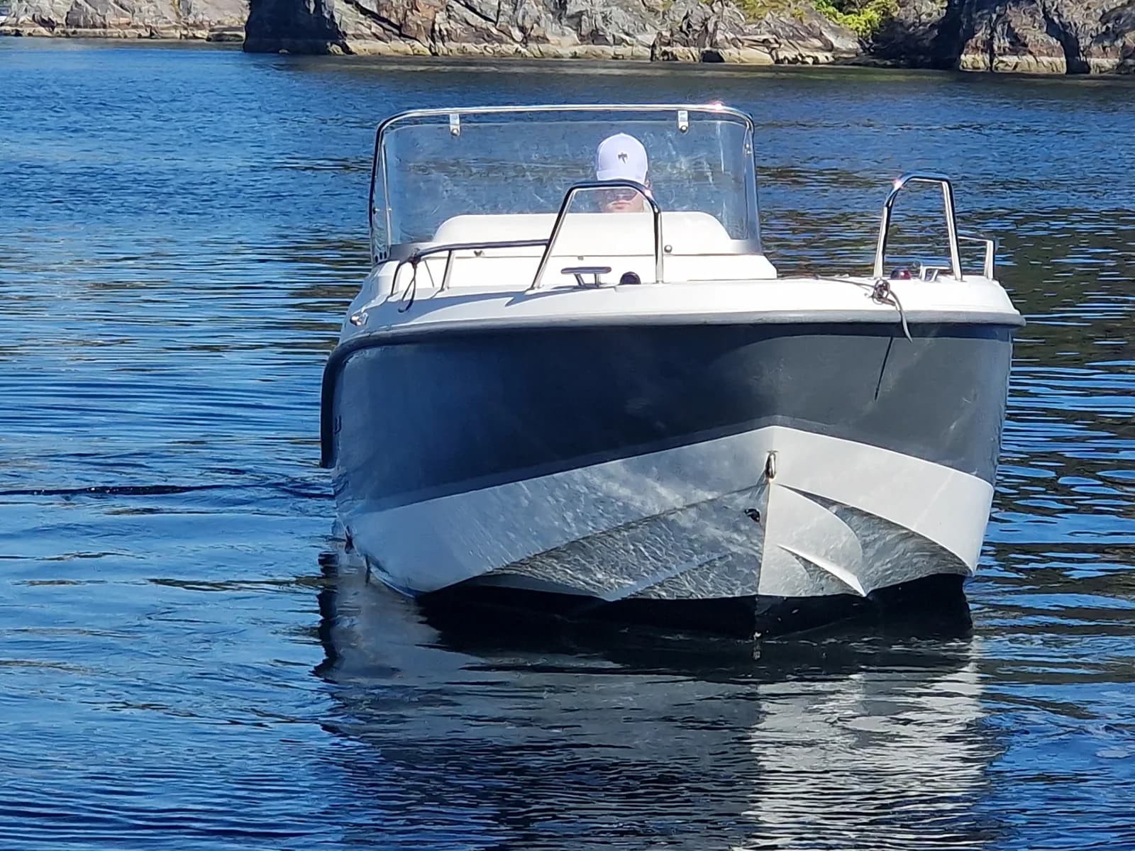 BM-177 UTTERN S51 M/ F80 EFI-140 timer- Praktisk båt til fiske og  fritid. - thumbnail 17