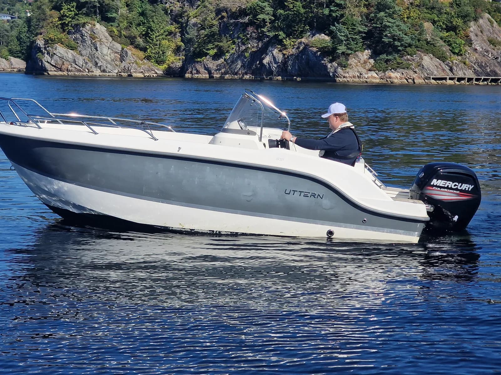 BM-177 UTTERN S51 M/ F80 EFI-140 timer- Praktisk båt til fiske og  fritid. - thumbnail 22