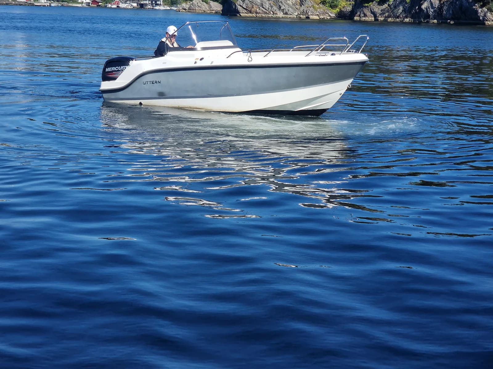 BM-177 UTTERN S51 M/ F80 EFI-140 timer- Praktisk båt til fiske og  fritid. - thumbnail 15