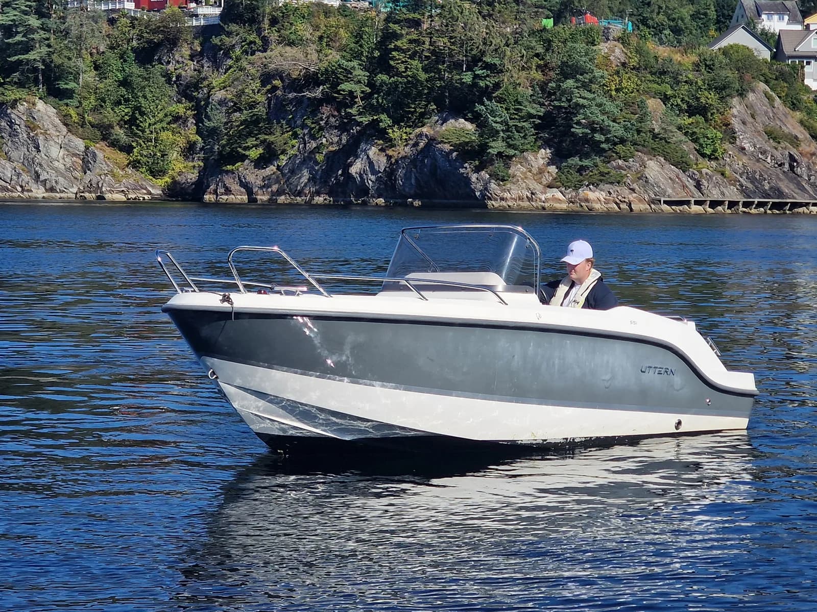 BM-177 UTTERN S51 M/ F80 EFI-140 timer- Praktisk båt til fiske og  fritid. - thumbnail 20